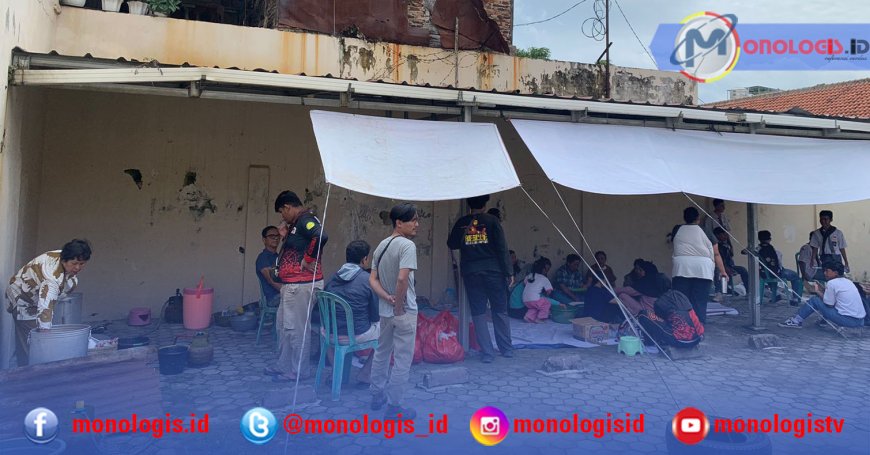 Relawan Buka Dapur Umum untuk Korban Banjir Bandarlampung