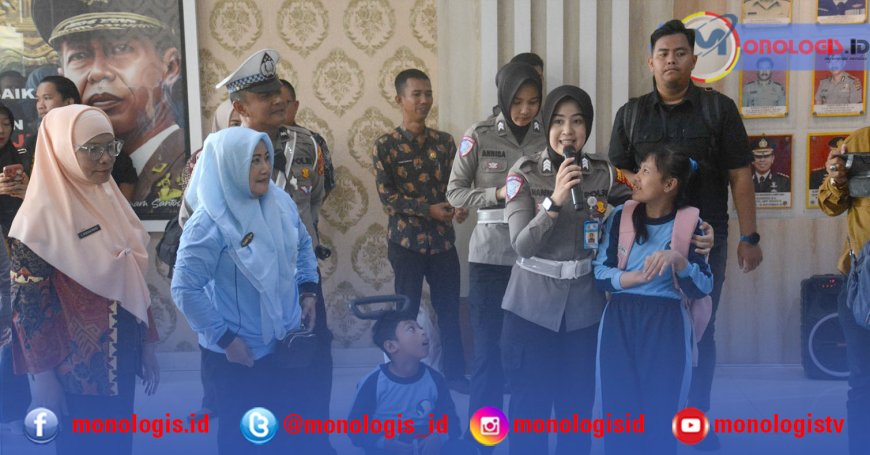 45 Siswa Sekolah Disabilitas Bunda Kunjungi Polresta Bandarlampung