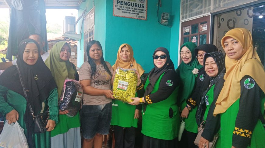FORHATI dan KAHMI Lampung Distribusikan Bantuan Bagi Korban Banjir