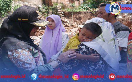 Walikota Eva Dwiana Serahkan Santunan Kepada Ahli Waris Korban Banjir