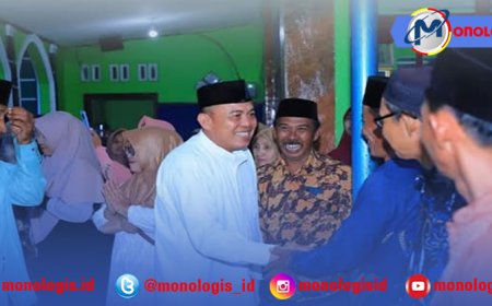 Pemkab Tulangbawang Bagikan Bantuan Saat Safari Ramadhan 2025