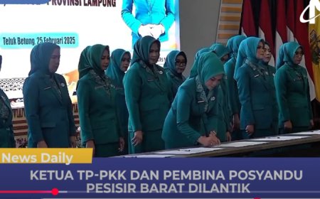 Ketua TP-PKK dan Pembina Posyandu Pesisir Barat Dilantik