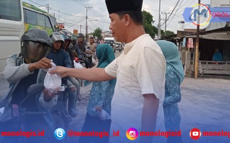 Kelurahan Yukum Jaya Bagikan 500 Paket Takjil Gratis ke Pengendara