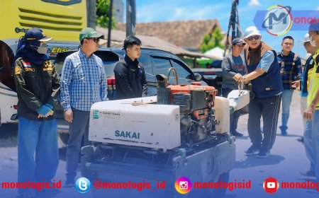 Ardito Wijaya Tinjau Perbaikan Jalan di Yukum Jaya