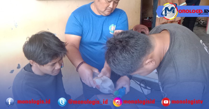 Damkar Balik Bukit Lambar, Bantu Evakuasi Cincin Di jari Pemuda