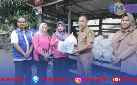 DWP Unila Bagikan 1000 Paket Sembako untuk Korban Banjir Bandarlampung