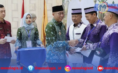Jemaah Haji Lampung Terima Tambahan Uang Saku Rp1 Juta