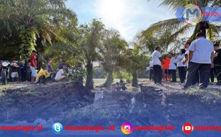 Plt Bupati Waykanan Tinjau Lokasi Jalan Amblas di Kampung Tanjung Dalam