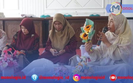 DWP Unila Gelar Pelatihan Buket Bunga dari Kawat Berbulu