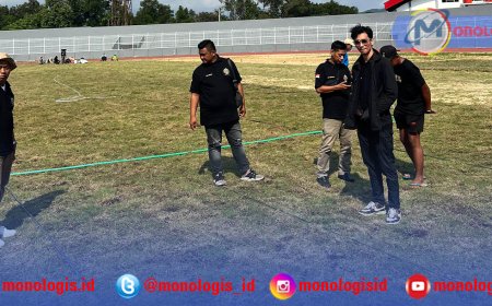 Sikambhara Cek Kesiapan Rumput Stadion PKOR Wayhalim