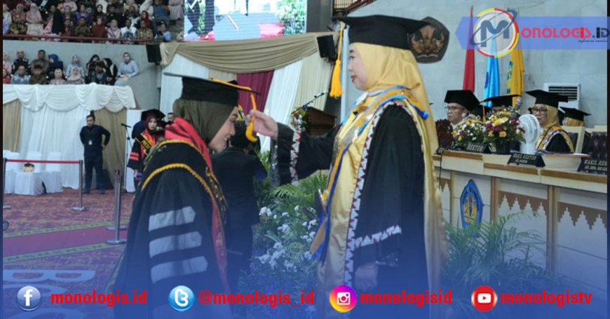 Dian Vio Septiana Lulusan Terbaik Program Doktor Unila