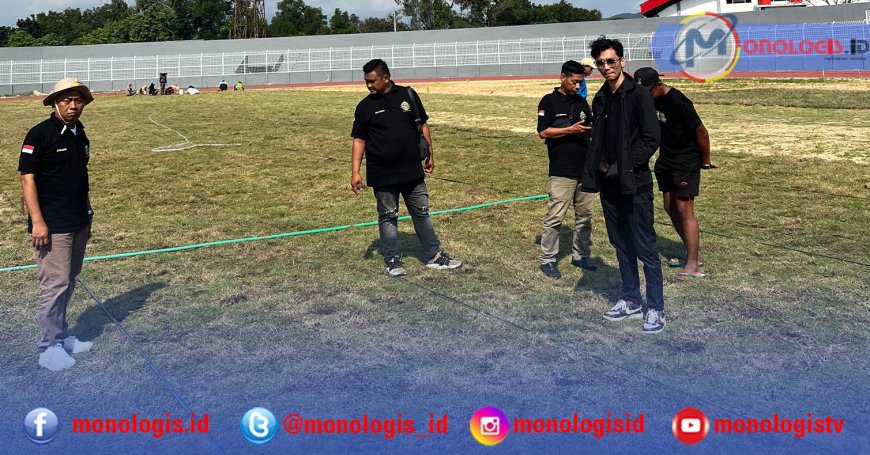 Sikambhara Cek Kesiapan Rumput Stadion PKOR Wayhalim