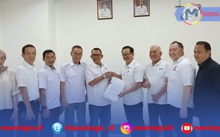 Faishol Djausal Ambil Formulir Calon Ketum KONI Lampung