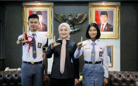 Wagub Lampung Beri Wejangan Dua Paskibraka Nasional