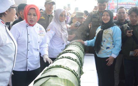 Pemkot Bandarlampung Catat Rekor MURI Sekubal Terbesar di Dunia