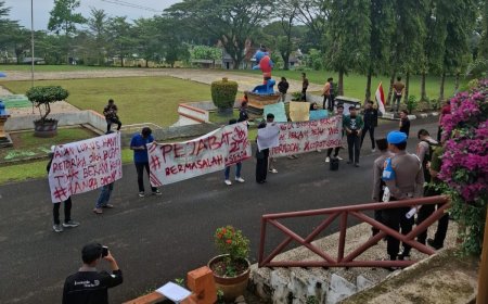 Mempertahankan Suadi Sebagai Sekda Tanggamus Kesalahan Besar Saleh Asnawi