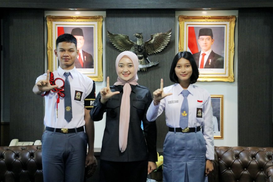 Wagub Lampung Beri Wejangan Dua Paskibraka Nasional