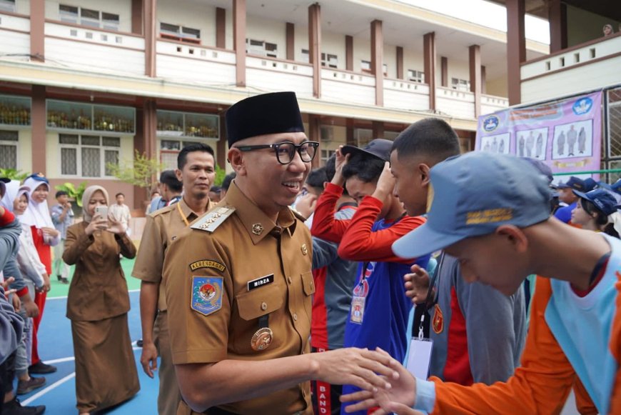 Gubernur Lampung Tinjau MPLS di SMAN 3 Bandarlampung