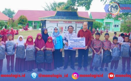 BRI Tulangbawang Salurkan Paket Pendidikan ke Siswa SD