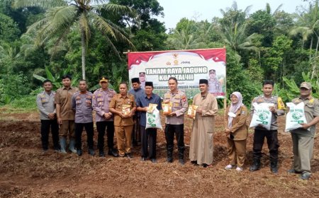 Polres Serang Tanam Jagung di Ponpes Sohibul Muslimun, Dukung Ketahanan Pangan