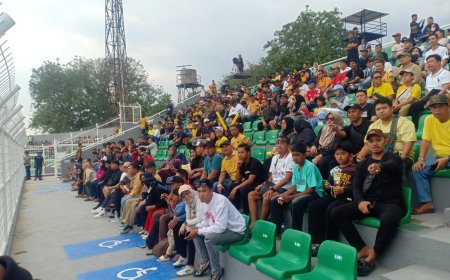 Ribuan Suporter Bhayangkara FC Padati Stadion Sumpah Pemuda Wayhalim