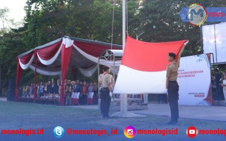 Parade Pakai Adat Nusantara Meriahkan HUT ke-80 RI di Unila