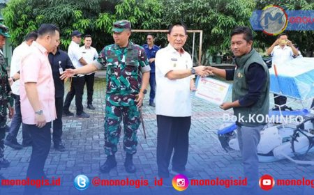 Bupati Tulangbawang Serahkan Bantuan 20 Alsintan