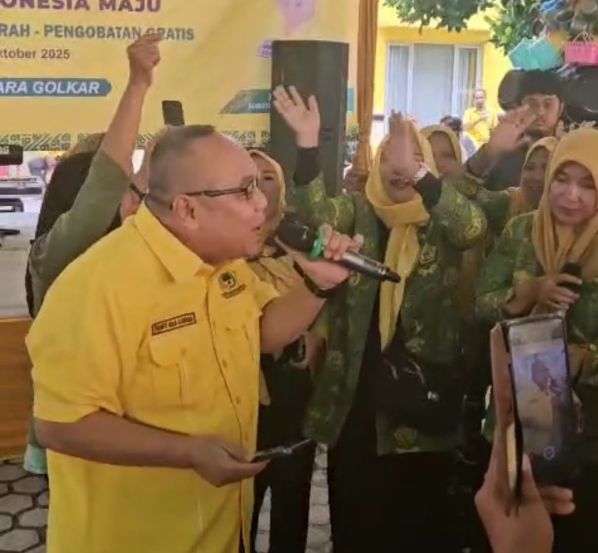 Merdunya Suara Bendahara Golkar Lampung TEC di Panggung HUT Golkar