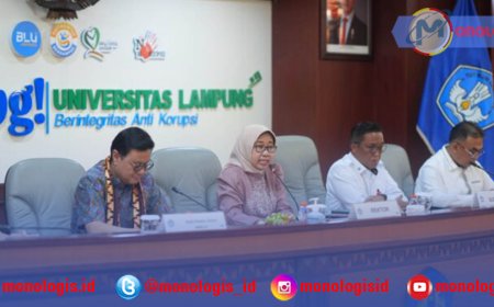 Unila Bedah Buku Indonesia Naik Kelas