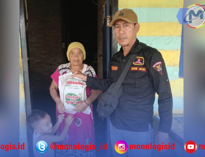 RS MMH dan GRIB Jaya Bagikan Beras ke Warga di Dua Kecamatan