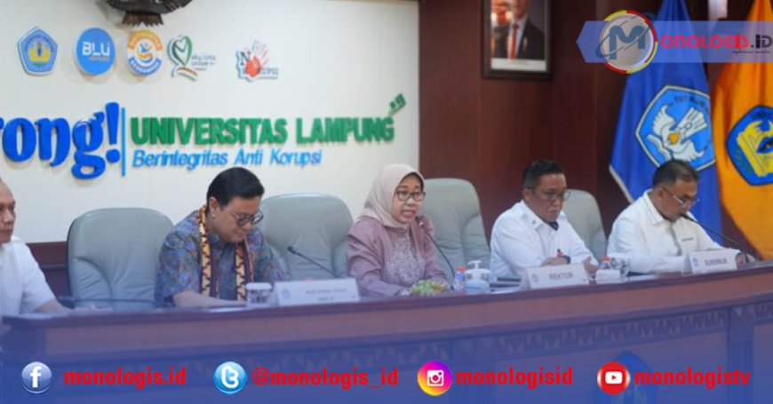 Unila Bedah Buku Indonesia Naik Kelas