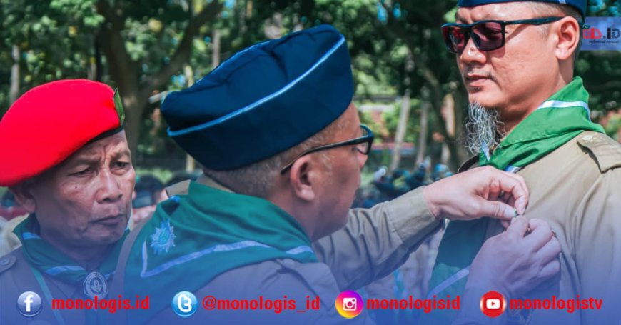 Ketua PD Muhammadiyah Tulangbawang Barat Terima Penghargaan Dharma Bhakti