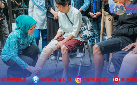 TP PKK Lampung Serahkan 15 Kaki Palsu Gratis