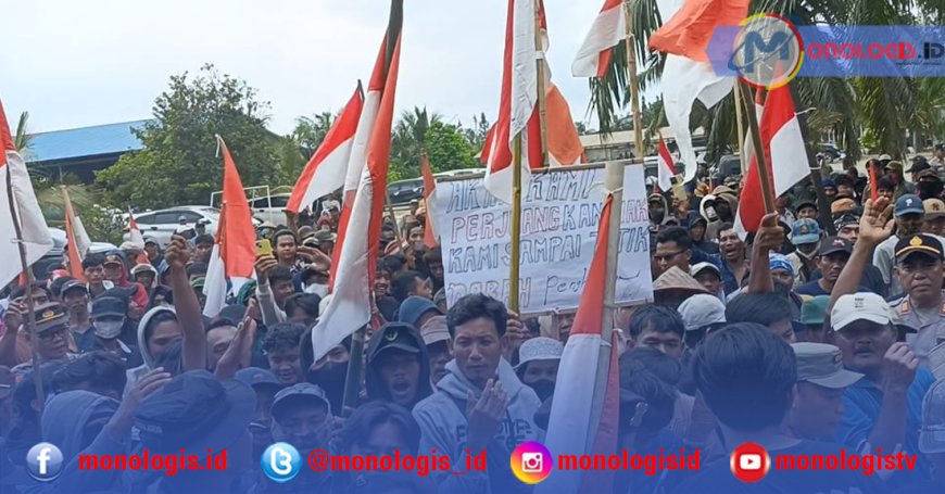 Sengketa Lahan! Ratusan Warga Mesuji Geruduk PT PAL