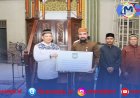 Awali Kunjungan di Aceh Timur, Kasatgas Tito Laksanakan Salat Subuh dan Serahkan Bantuan Kemasyarakatan