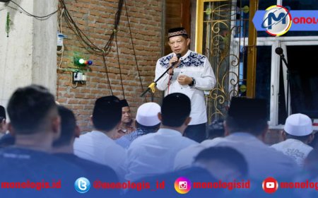 Penuh Khidmat, Kasatgas Tito Salat Tarawih Bersama Masyarakat Aceh Tamiang