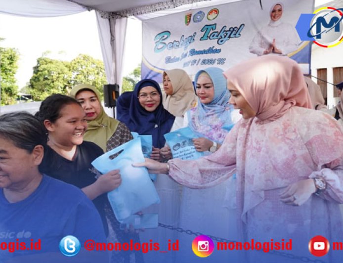 Antusiasme Warga Warnai Kegiatan Berbagi Takjil PKK dan DWP Provinsi Lampung