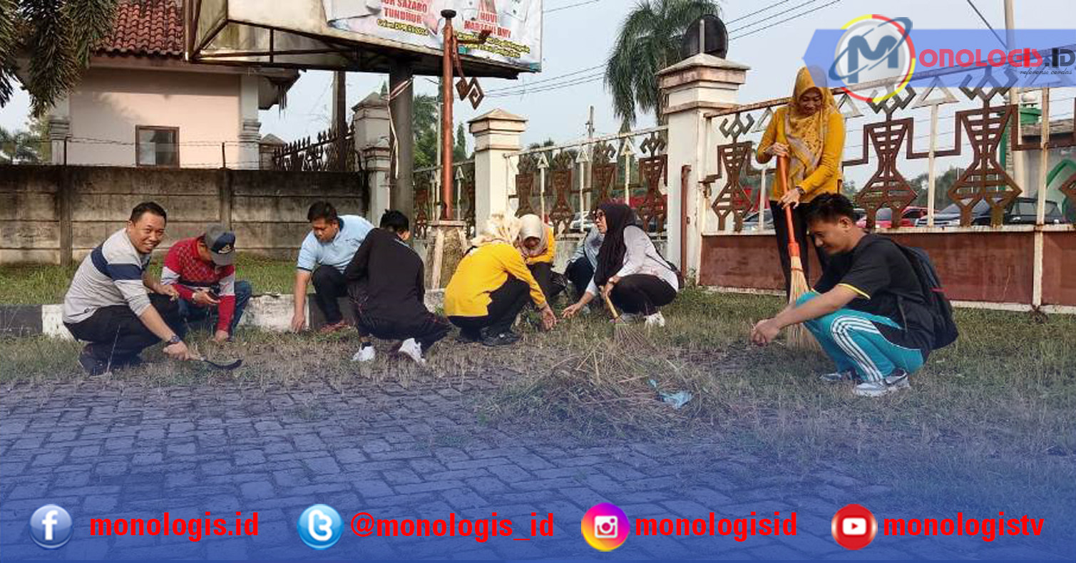 Pejabat dan ASN Tulangbawang Ikuti Kerja Bakti