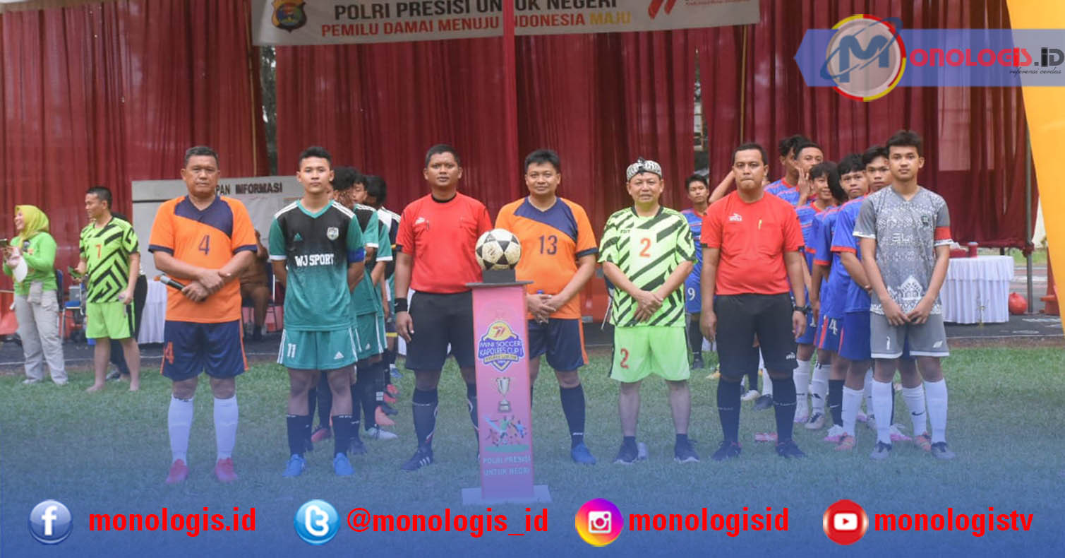 Dawam Hadiri Pertandingan Sepakbola Hari Bhayangkara