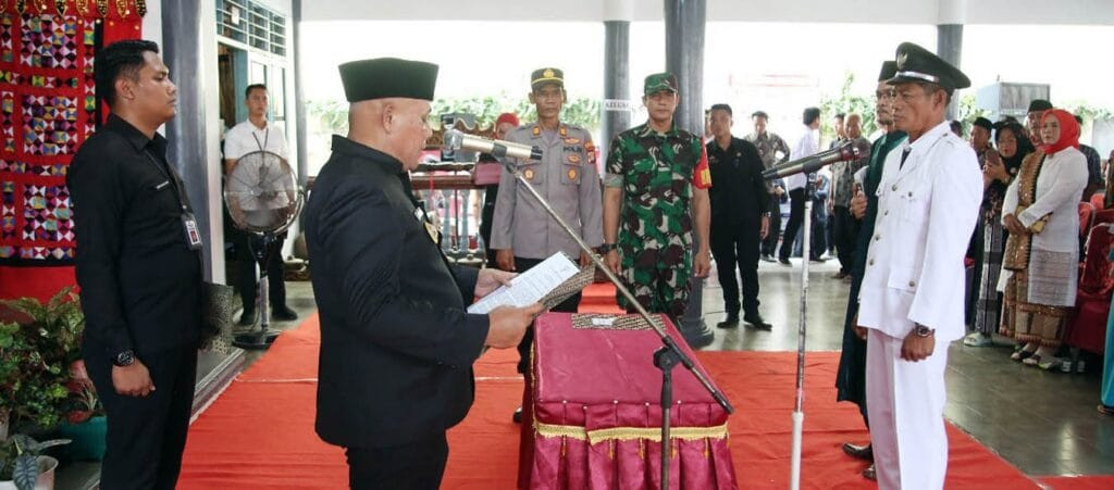 Bupati Lampung Selatan Lantik Kades PAW Kecapi