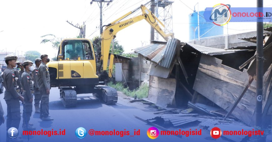 Satpol PP Kabupaten Serang Bongkar Paksa Puluhan Bangunan Liar