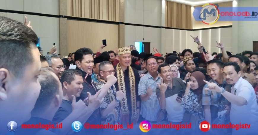 Ganjar Pranowo Disambut Hangat Ribuan Anak Muda Lampung