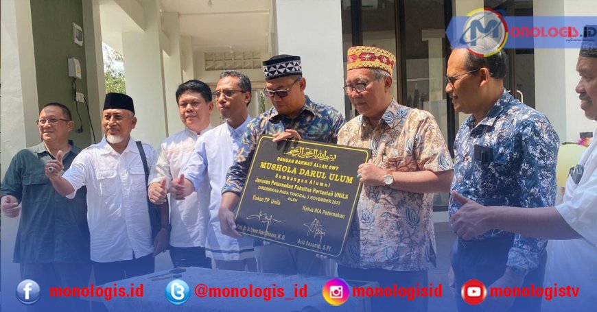 Dekan Fakultas Pertanian Unila Resmikan Musala Darul Ulum