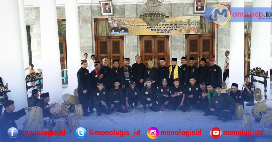 Terus Dukung Budaya Silat, Bupati Serang Berikan Bantuan Gendang kepada Paguron.