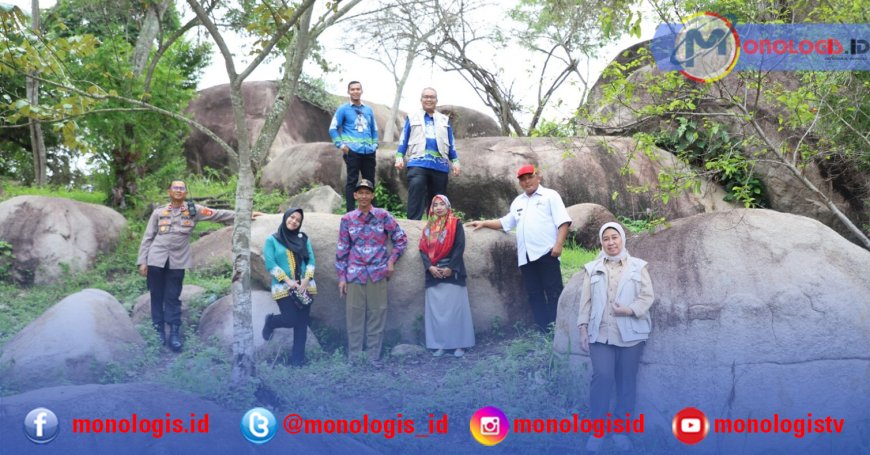 Rektor Unila Kunjungi Gunung Batu Tanjung Bintang
