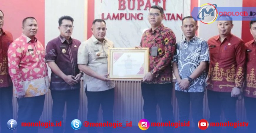 Nanang Ermanto Serahkan Penghargaan Kepada Badan Pertanahan Lampung Selatan