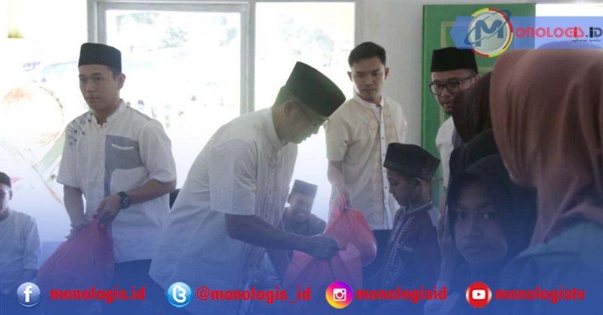 Pemkab Lampung Selatan Bagikan Ratusan Sembako untuk Yatim Piatu di Tanjungsari