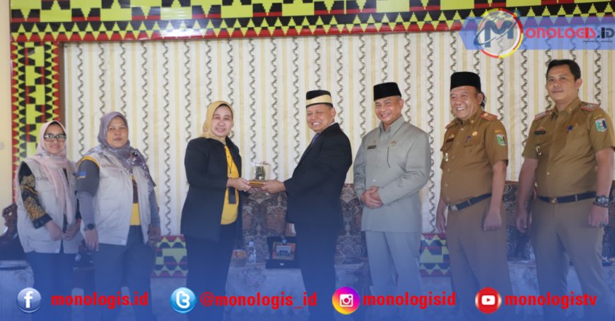 Bupati Lampung Timur Sambut Mahasiswa KKN Unila