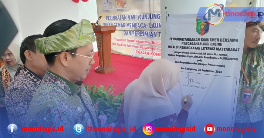 Bunda Literasi Lampung Resmikan Tugu Baca