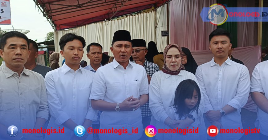 Parosil dan Keluarga Salurkan Hak Pilih di TPS 5 Purawiwitan